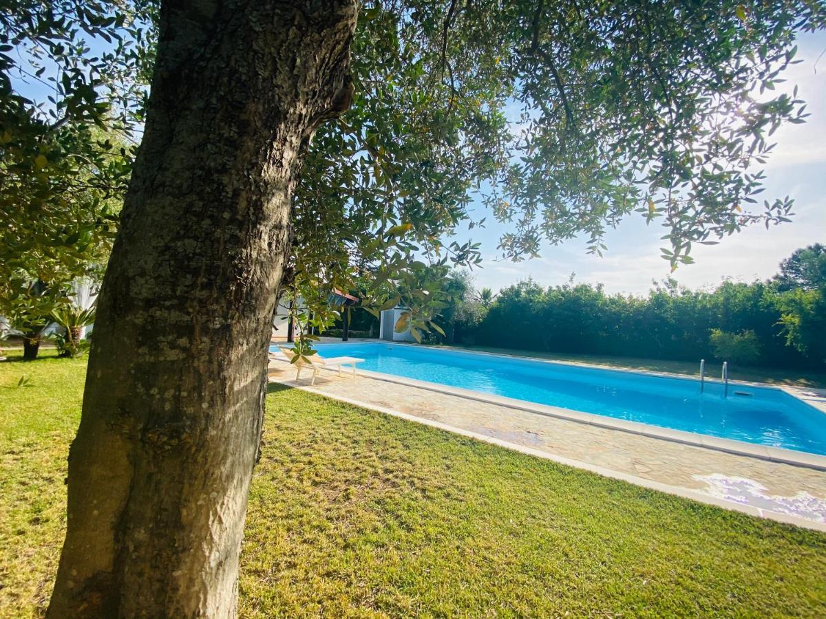 Villa Anita San Michele Salentino Exterior photo